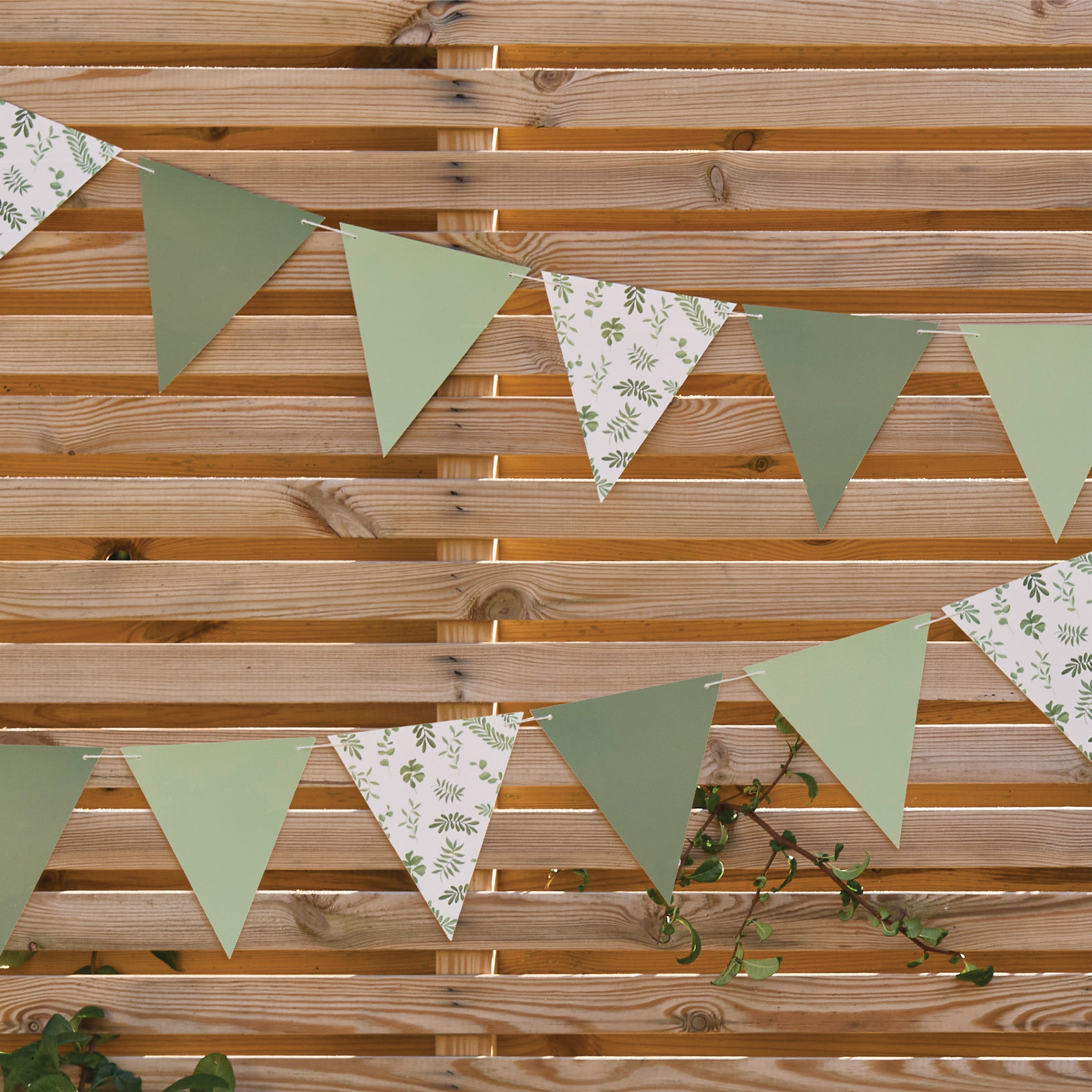 Girlander Botanisk 2,5 m – stemningsbilde fra fest
