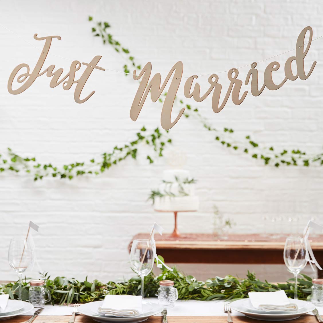 Just Married Banner Trebokstaver