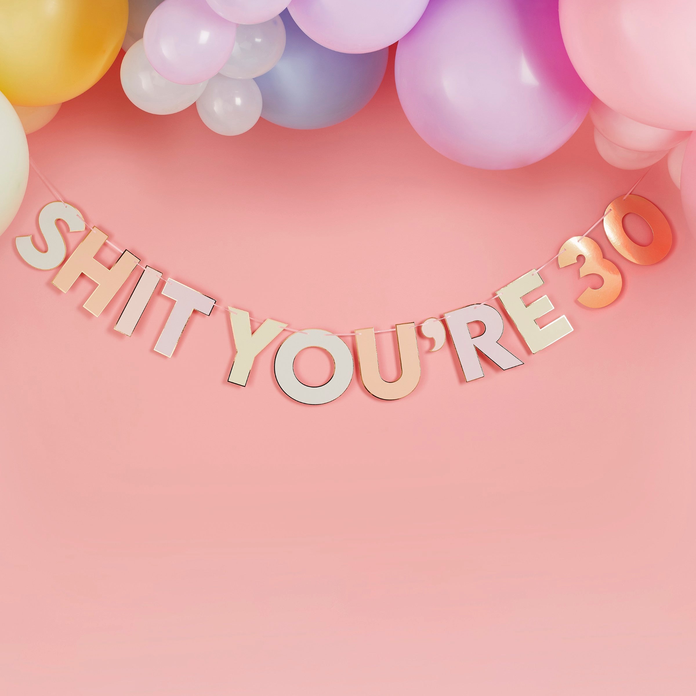 Girlander Milepæl 'sh*t You're' 2 m – stemningsbilde fra fest