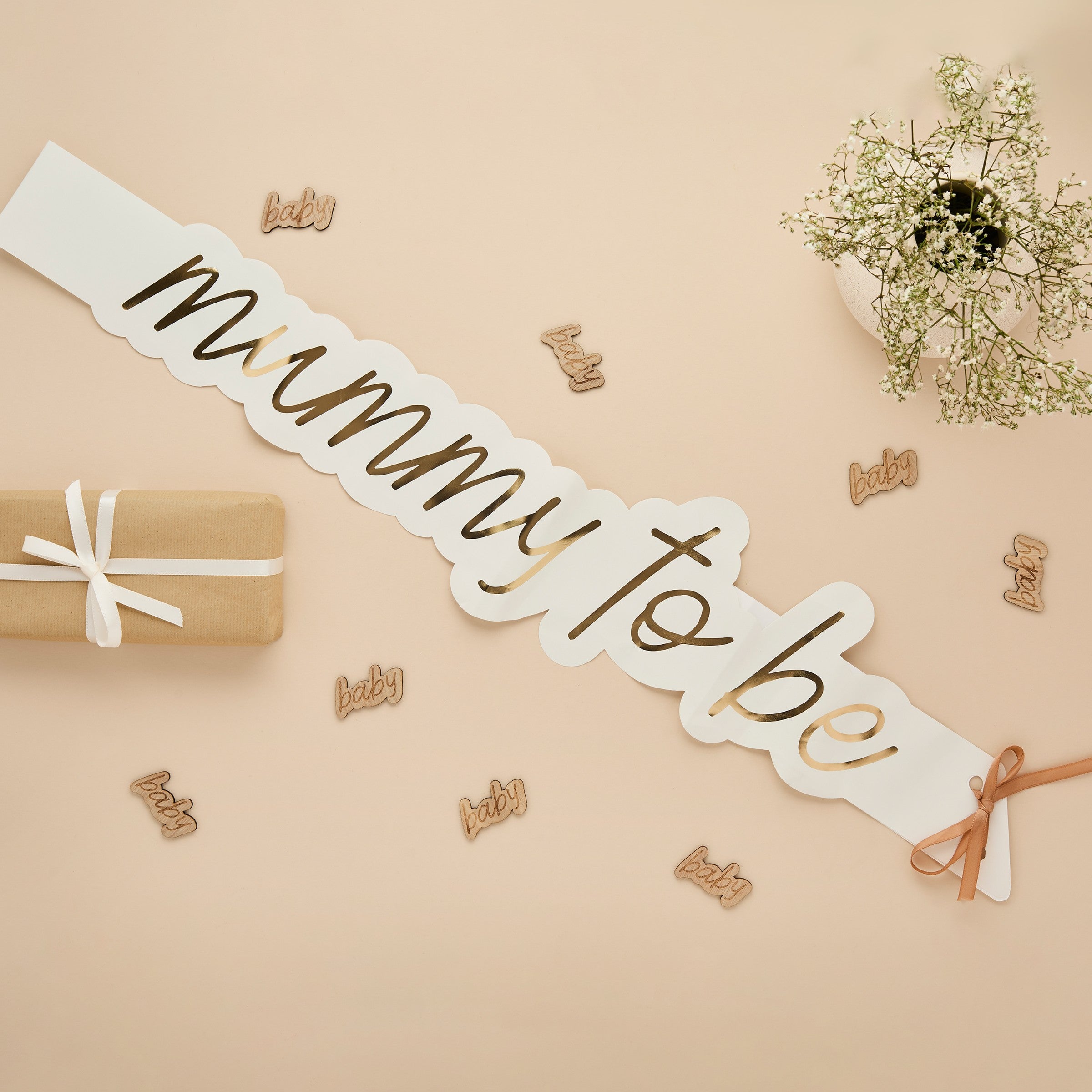 Ordensbånd «Mummy To Be» Baby Shower – stemningsbilde fra fest