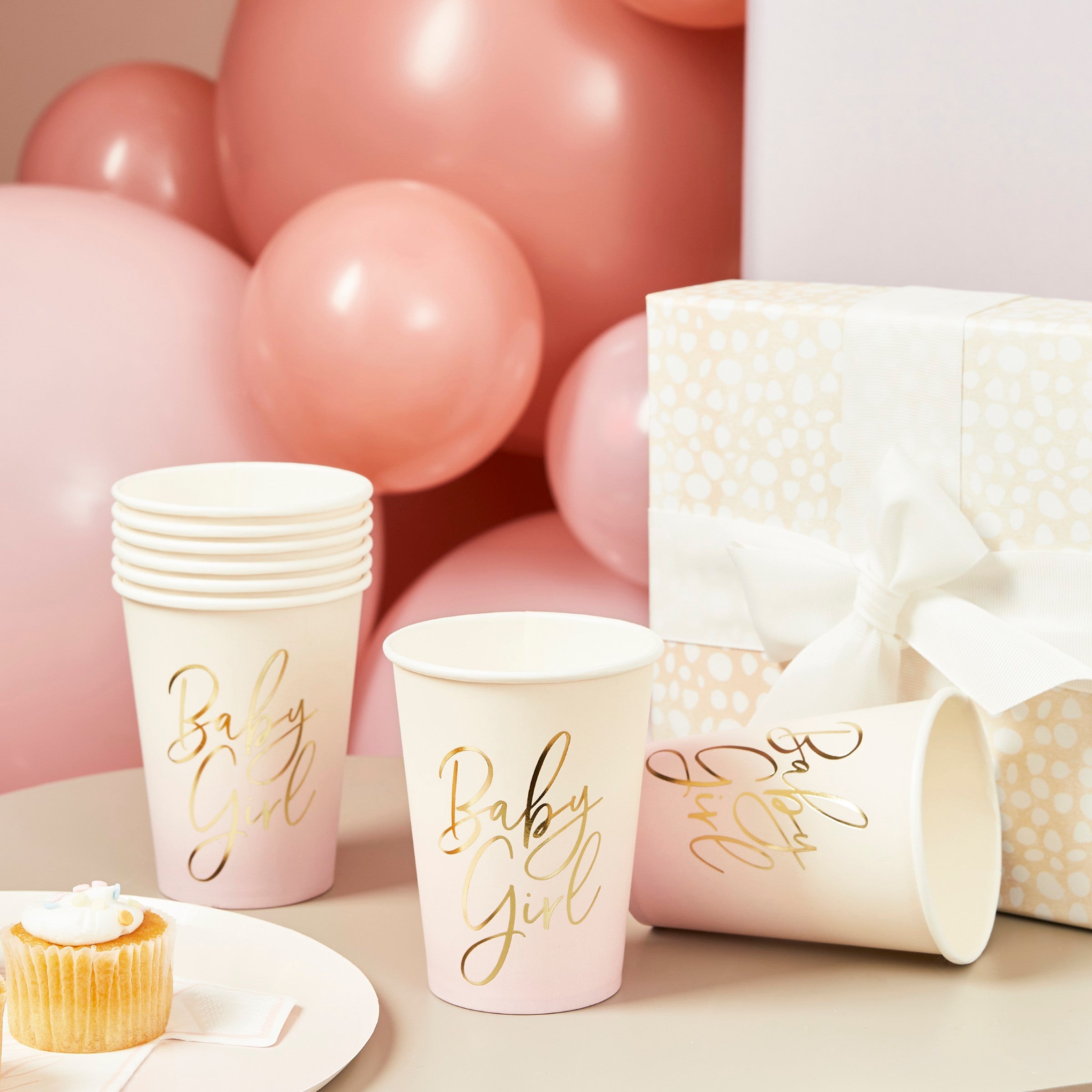 Papkopper «Baby Girl» Rosa – 8 pk – stemningsbilde fra fest