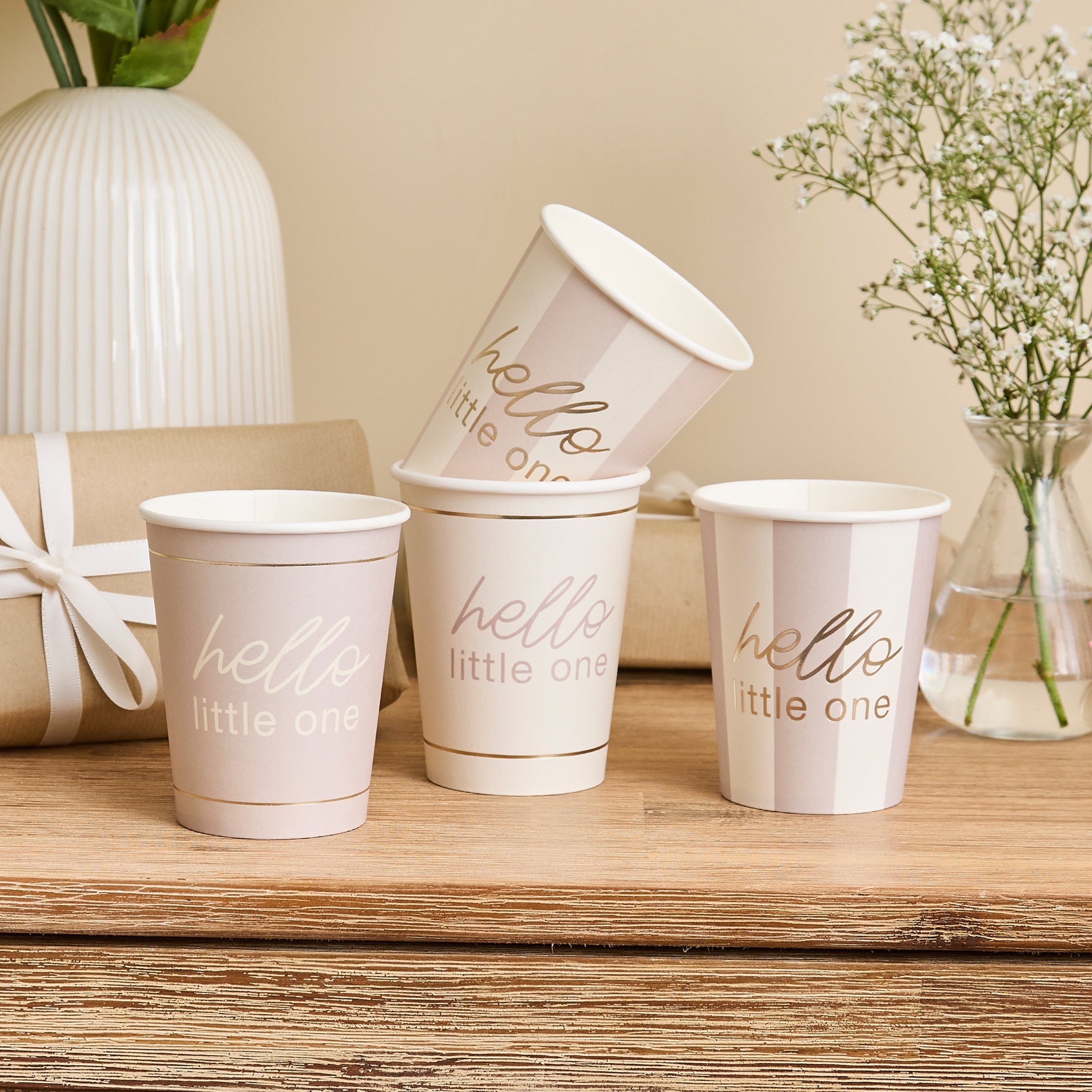 Papkopper Baby Shower Nøytral – 8 pk – brukt i festdekorasjon