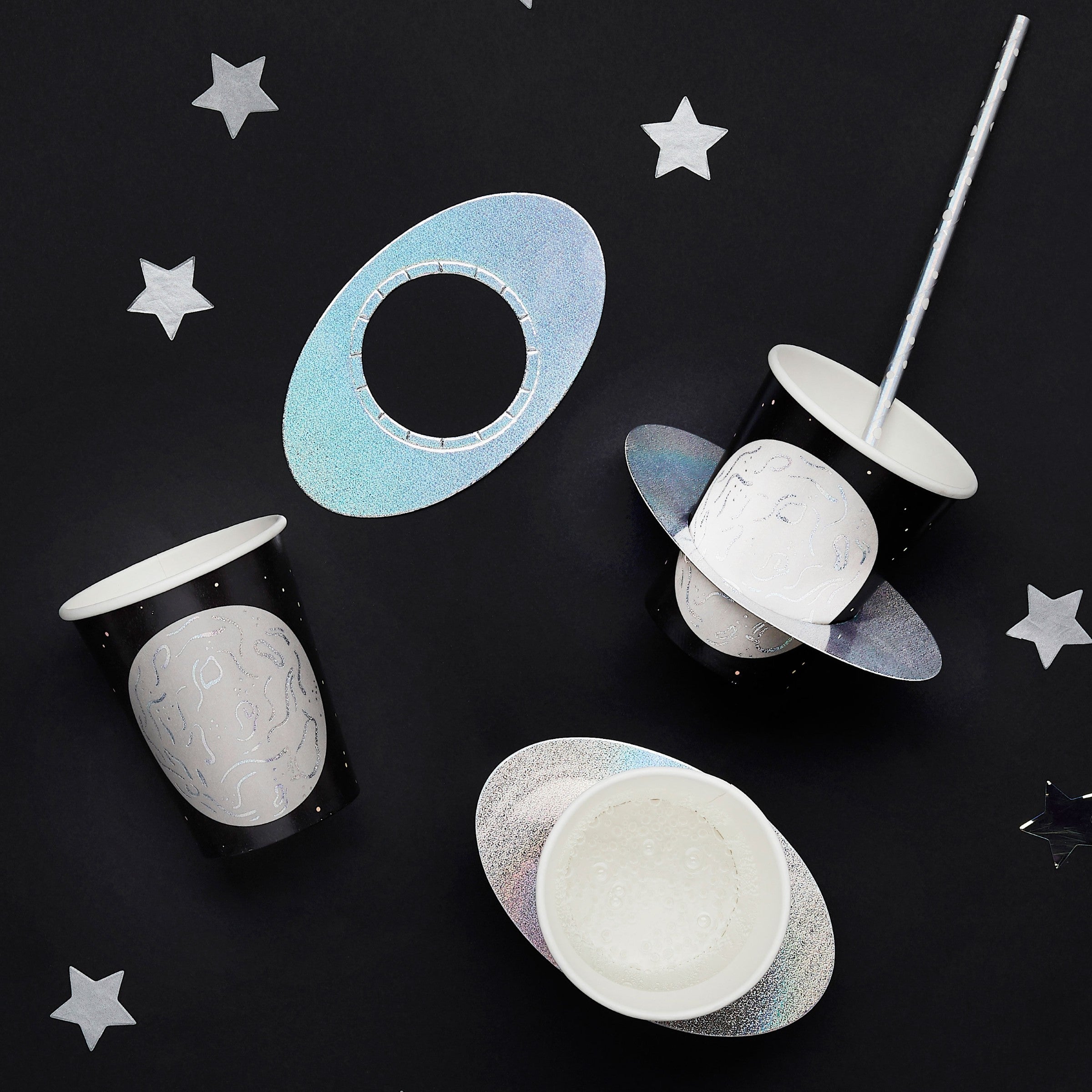Papkopper Planet – 8 pk – brukt i festdekorasjon