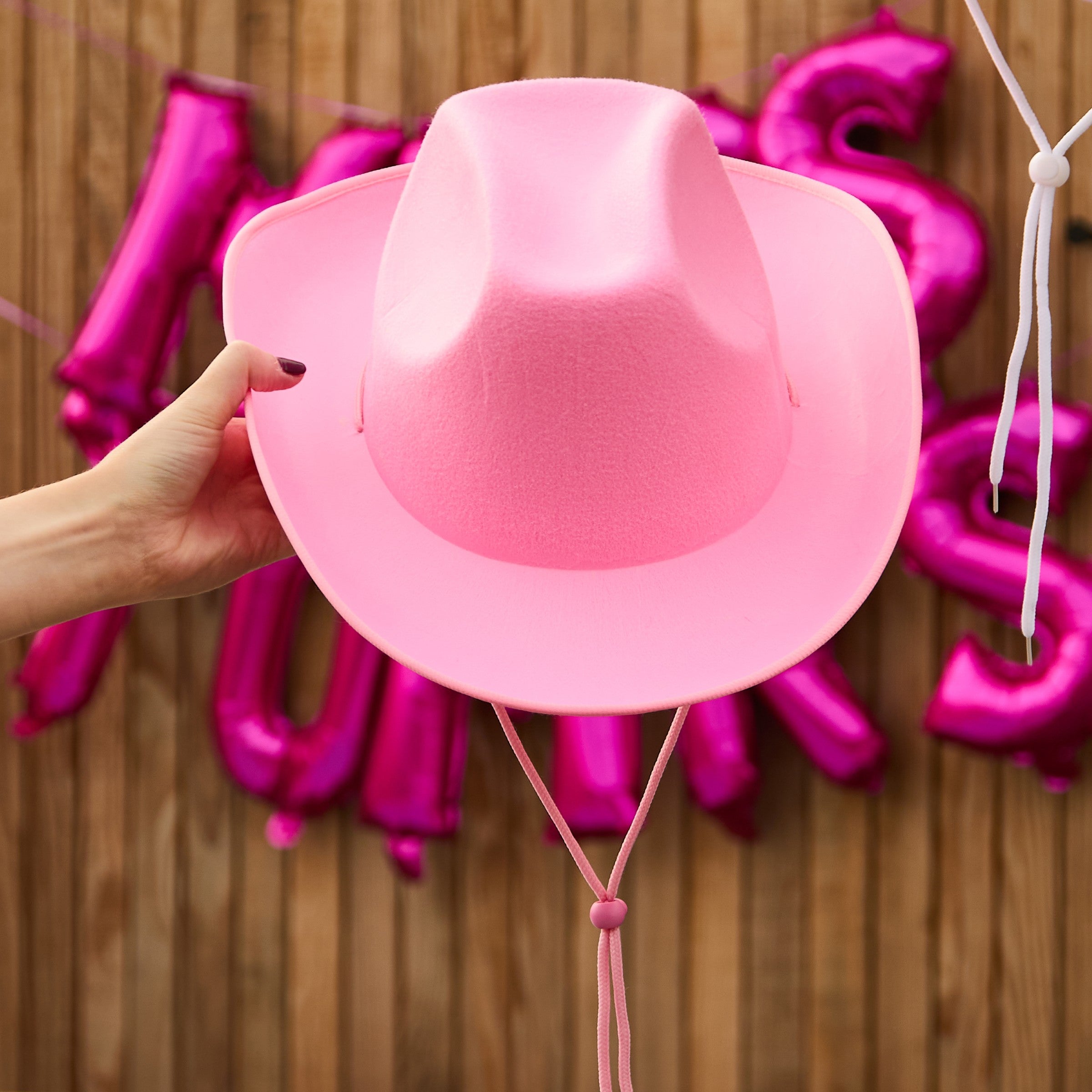 Partyhatter Cowgirl Rosa – stemningsbilde fra fest