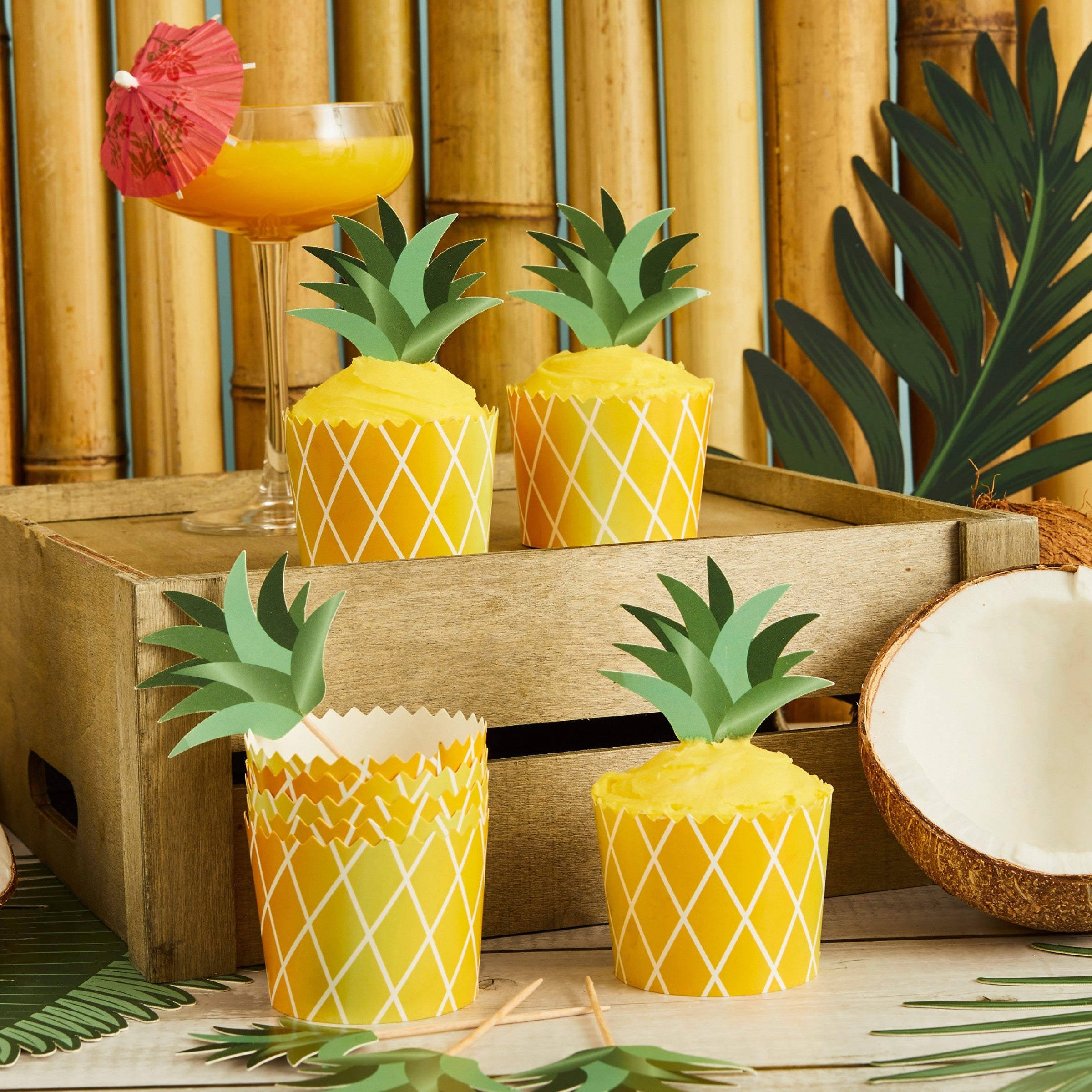 Pyntepinner og Minibegre Ananas – 10 sett – stemningsbilde fra fest