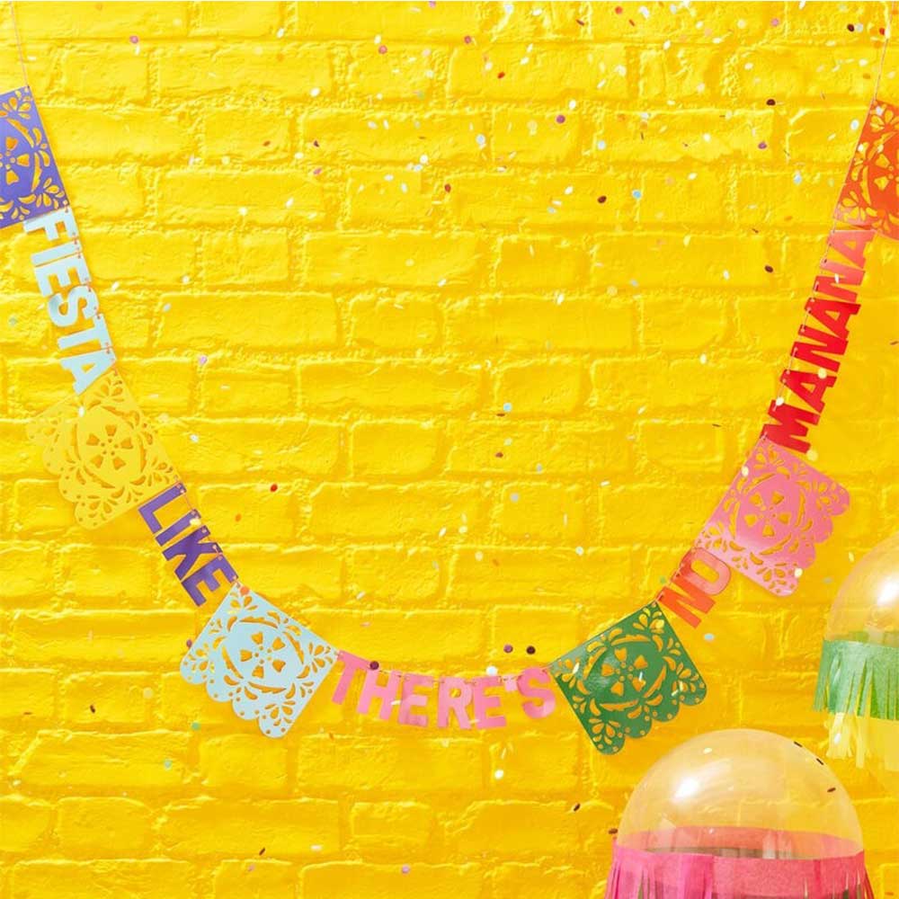 Girlander "Fiesta Like Theres No Manana" 3 m.